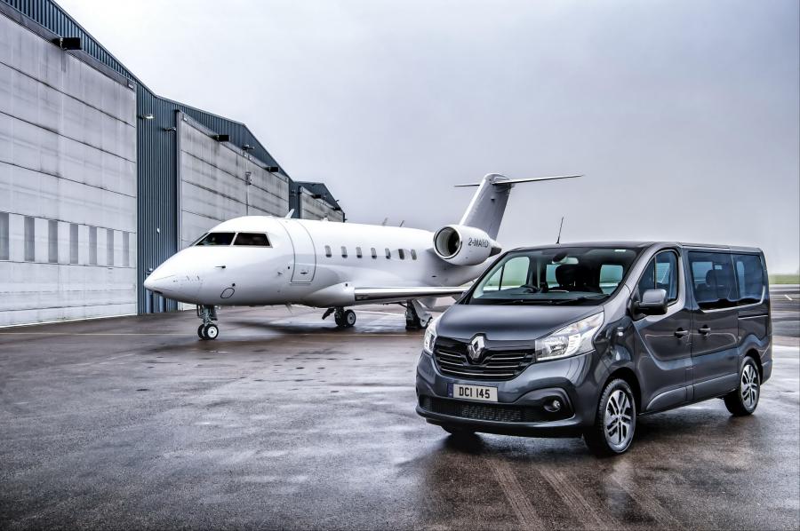  Renault Trafic SpaceClass 2017 года  (UK) (фото 11 из 11)